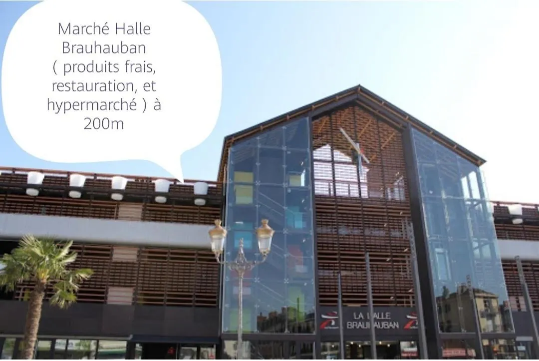 L'Appartement 7 - Centre Ville-Parking-Tv-Wifi Tarbes 0*,  France