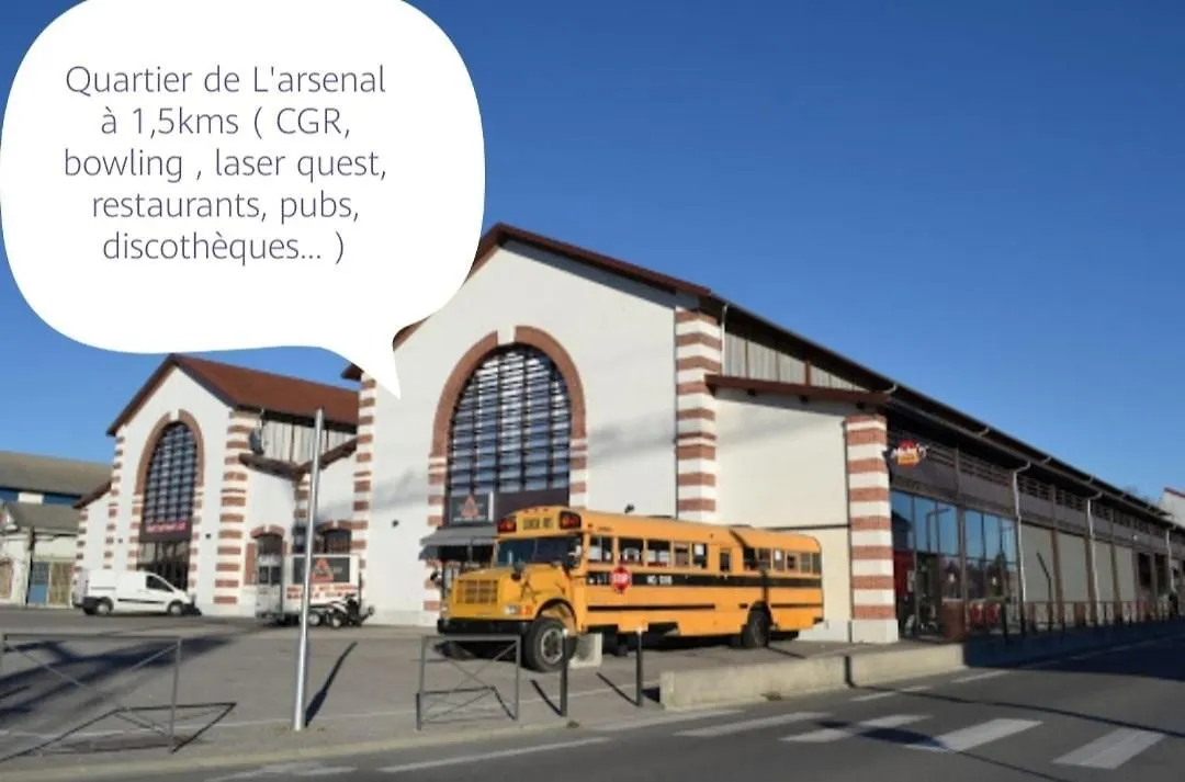 Apartment L'Appartement 7 - Centre Ville-Parking-Tv-Wifi Tarbes